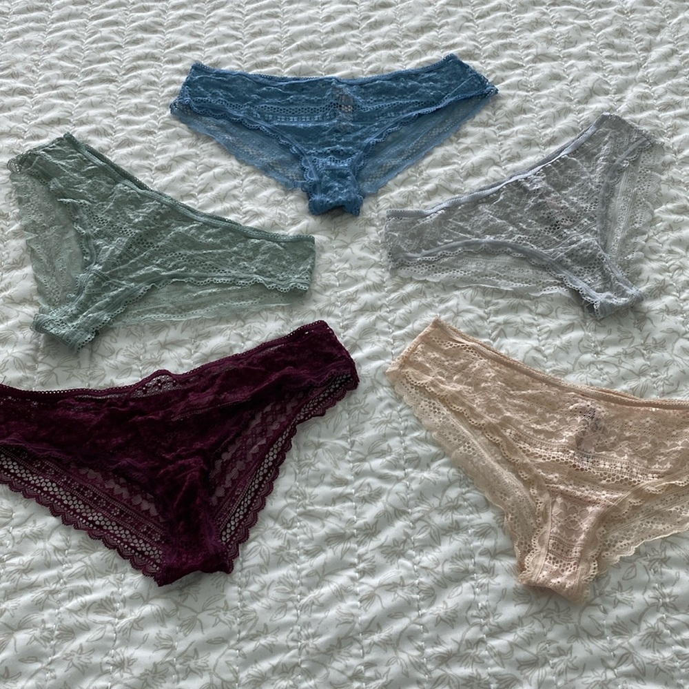 5 VS lace cheeky panties